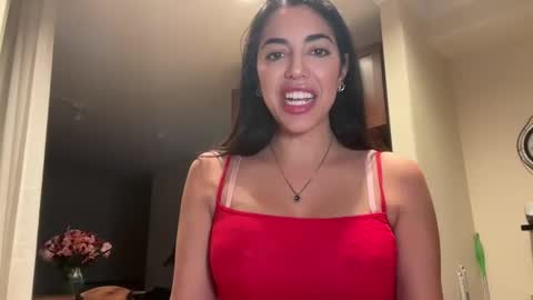 luxcher22 online show from 02.15.25