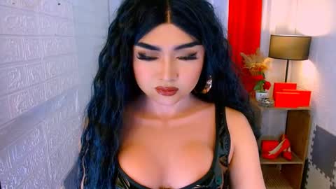 Snapshot of luxsasha chatting on 02.24.26 Sasha Blaire online show from 02.24.26