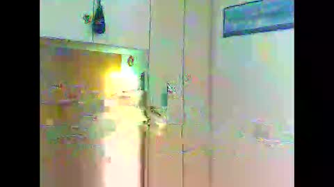 Snapshot of luxx72boy chatting on 10.12.25 luxx72boy online show from 10.12.25