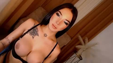 Snapshot of luxywilson chatting on 12.05.24 luxy online show from 12.05.24