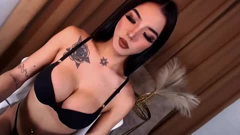 Snapshot of luxywilson chatting on 01.10.25 luxy online show from 01.10.25