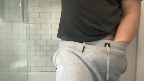 lvguynextdoor440656 online show from 04.21.26