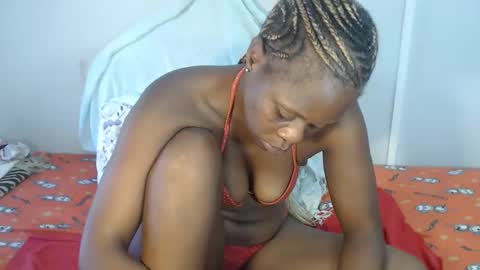 Snapshot of lwandle17 chatting on 01.27.25 LWANDLE17 online show from 01.27.25