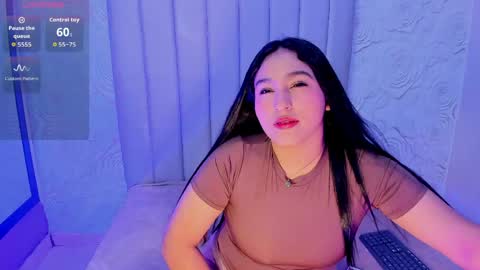 LYA DUBOIS  online show from 06.08.26