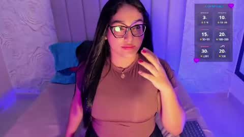 LYA DUBOIS  online show from 06.19.26