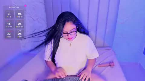 LYA DUBOIS  online show from 07.11.26