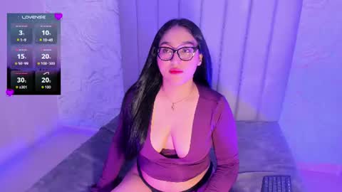 LYA DUBOIS  online show from 07.12.26