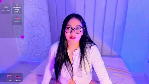 LYA DUBOIS  online show from 07.14.26