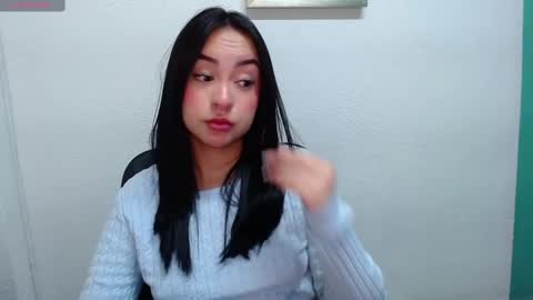 Snapshot of lya_levine chatting on 02.24.25 Lya online show from 02.24.25