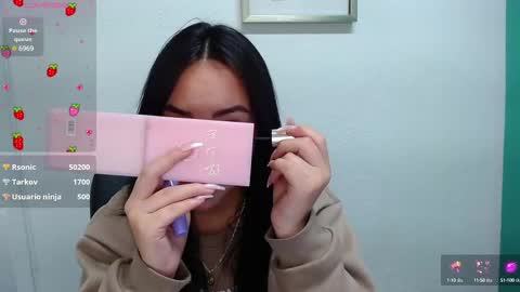 Snapshot of lya_levine chatting on 02.28.25 Lya online show from 02.28.25