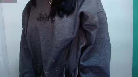 Snapshot of lya_levine chatting on 03.02.25 Lya online show from 03.02.25