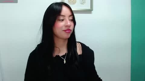 Snapshot of lya_levine chatting on 03.05.25 Lya online show from 03.05.25