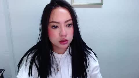 Snapshot of lya_levine chatting on 03.12.25 Lya online show from 03.12.25