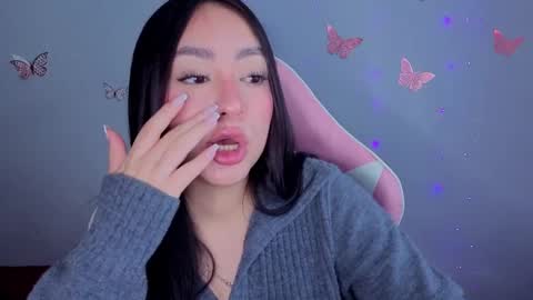 Snapshot of lya_levine chatting on 09.11.25 Lya online show from 09.11.25