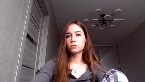 Mia online show from 02.04.26