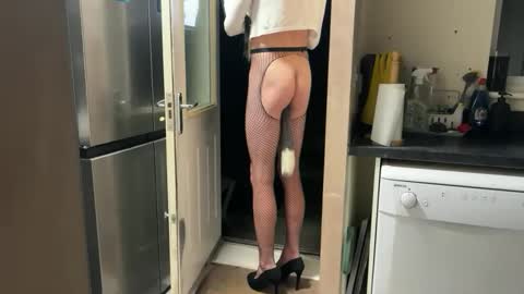 Snapshot of lydiaxdress chatting on 09.26.25 Lydia online show from 09.26.25