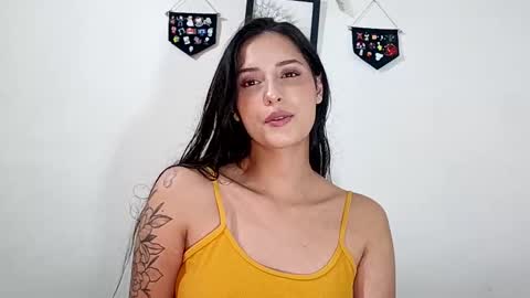 Snapshot of lyla205 chatting on 03.09.25 lyla online show from 03.09.25