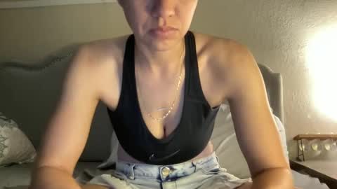 Olivia online show from 02.06.25