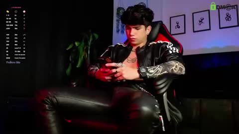 Lyle Bennett Freelance Model online show from 02.13.26