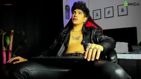 Lyle Bennett Freelance Model online show from 06.22.26
