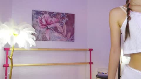 Lyly   online show from 12.10.24