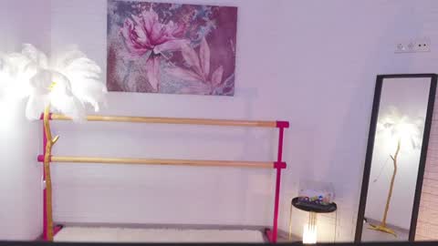 Lyly   online show from 01.11.25