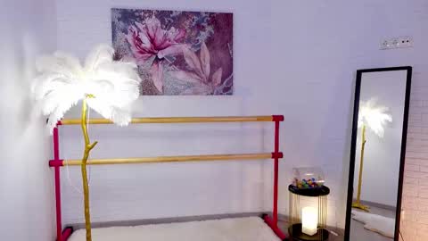 Lyly   online show from 02.25.25