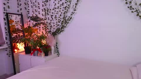 Lyly   online show from 02.28.25