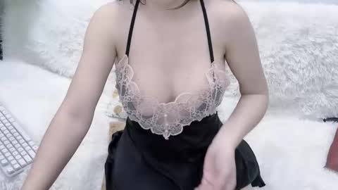 lyly_sweet97 online show from 04.14.26