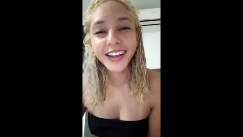 Snapshot of lyn397227 chatting on 09.23.25 lyn397227 online show from 09.23.25