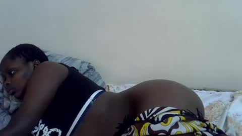 Snapshot of lyn_anna chatting on 06.24.26 lyn_anna online show from 06.24.26