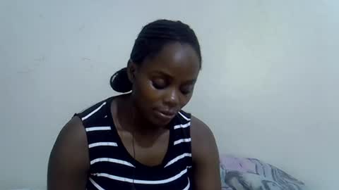 Snapshot of lyn_anna chatting on 06.25.26 lyn_anna online show from 06.25.26