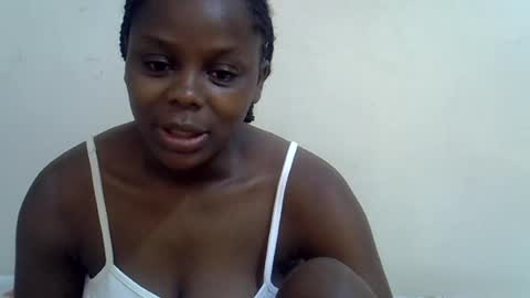 Snapshot of lyn_anna chatting on 07.15.26 lyn_anna online show from 07.15.26