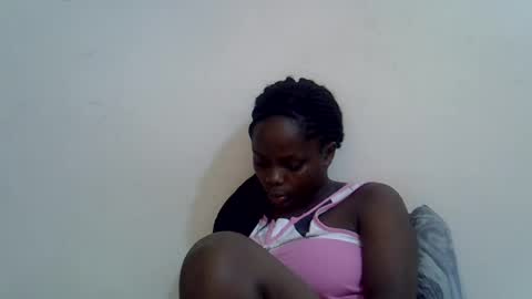 Snapshot of lyn_anna chatting on 07.16.26 lyn_anna online show from 07.16.26