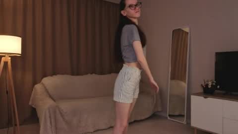 Snapshot of lynettebails chatting on 05.10.26 Sara online show from 05.10.26