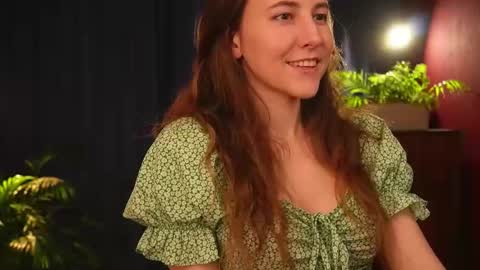 Lynn online show from 10.28.25