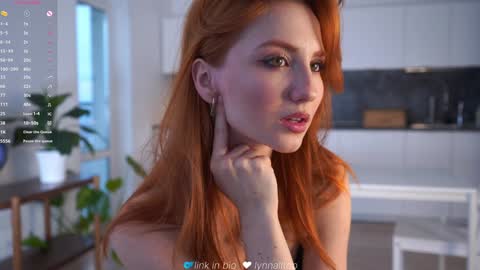 Snapshot of lynnalltop chatting on 12.01.25 Natasha online show from 12.01.25