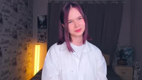 Cozy Lynns room online show from 11.27.25