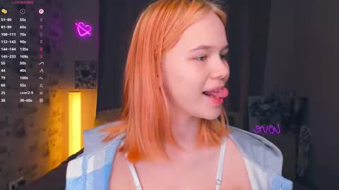 Cozy Lynns room online show from 02.16.26