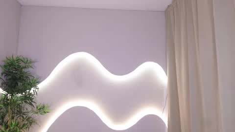 Lynx and Sun  online show from 11.28.25