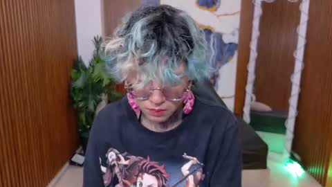 lyra_tay online show from 06.12.26