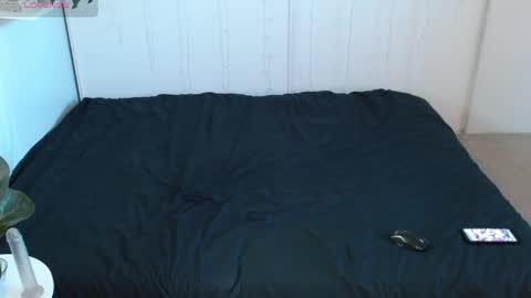 Lyra Rose online show from 10.07.25