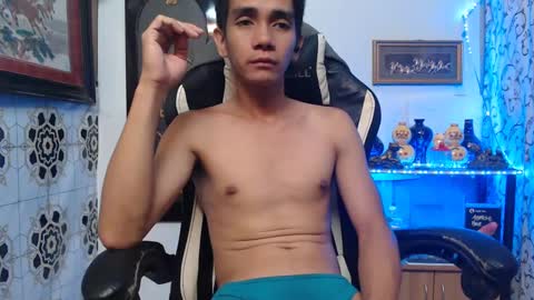 Snapshot of lyubovmoya3 chatting on 01.20.25 SWEETPINOY online show from 01.20.25