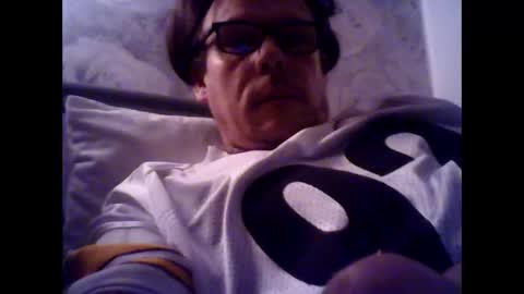 Snapshot of m536327 chatting on 12.21.25 Fantasy guy online show from 12.21.25