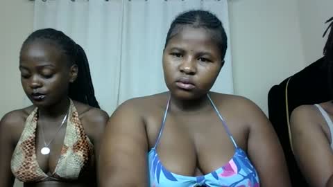 m_pretty_p online show from 12.18.24