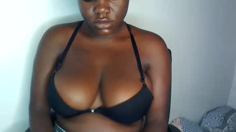 Snapshot of m_tits3 chatting on 09.17.25 m_tits3 online show from 09.17.25