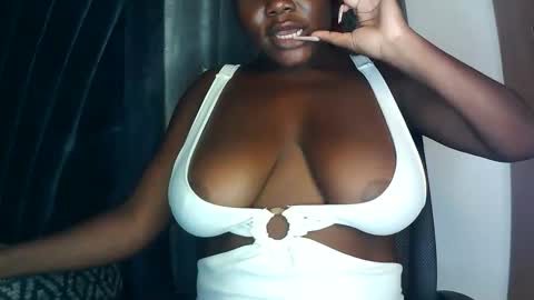 Snapshot of m_tits3 chatting on 01.08.26 m_tits3 online show from 01.08.26