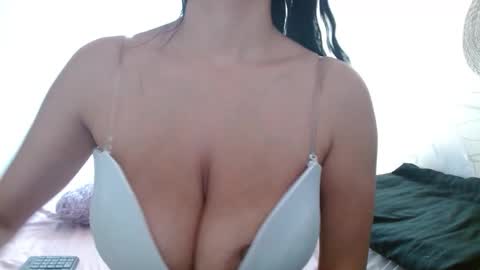 maaddy_thompson online show from 11.19.25