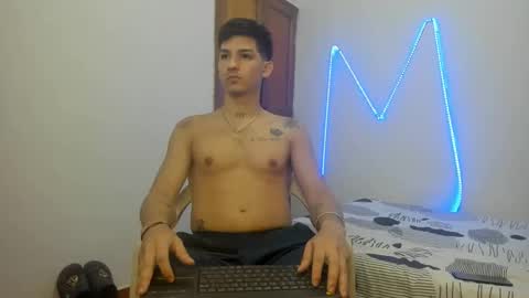 Snapshot of maaster420 chatting on 10.29.25 itgram pezlo josue online show from 10.29.25