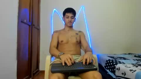 Snapshot of maaster420 chatting on 12.03.25 itgram pezlo josue online show from 12.03.25